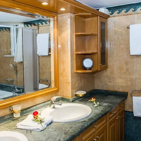 Апартаменты Green Flat Close To The Beach *
