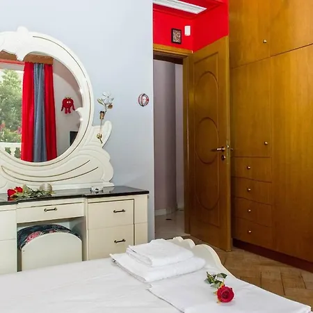 Green Flat Close To The Beach * Kalamata