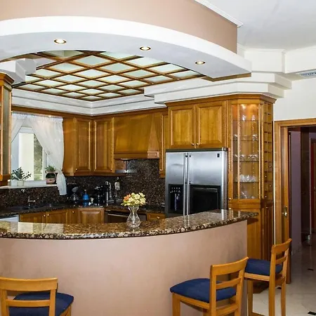 Green Flat Close To The Beach * Каламата